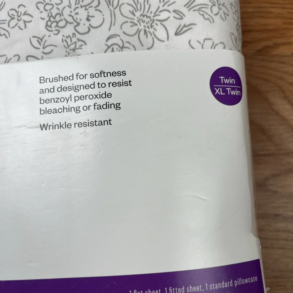 Room Essentials Mircofiber Sheet Set in Gray Ditsy Floral Twin/Twin XL NEW‎
